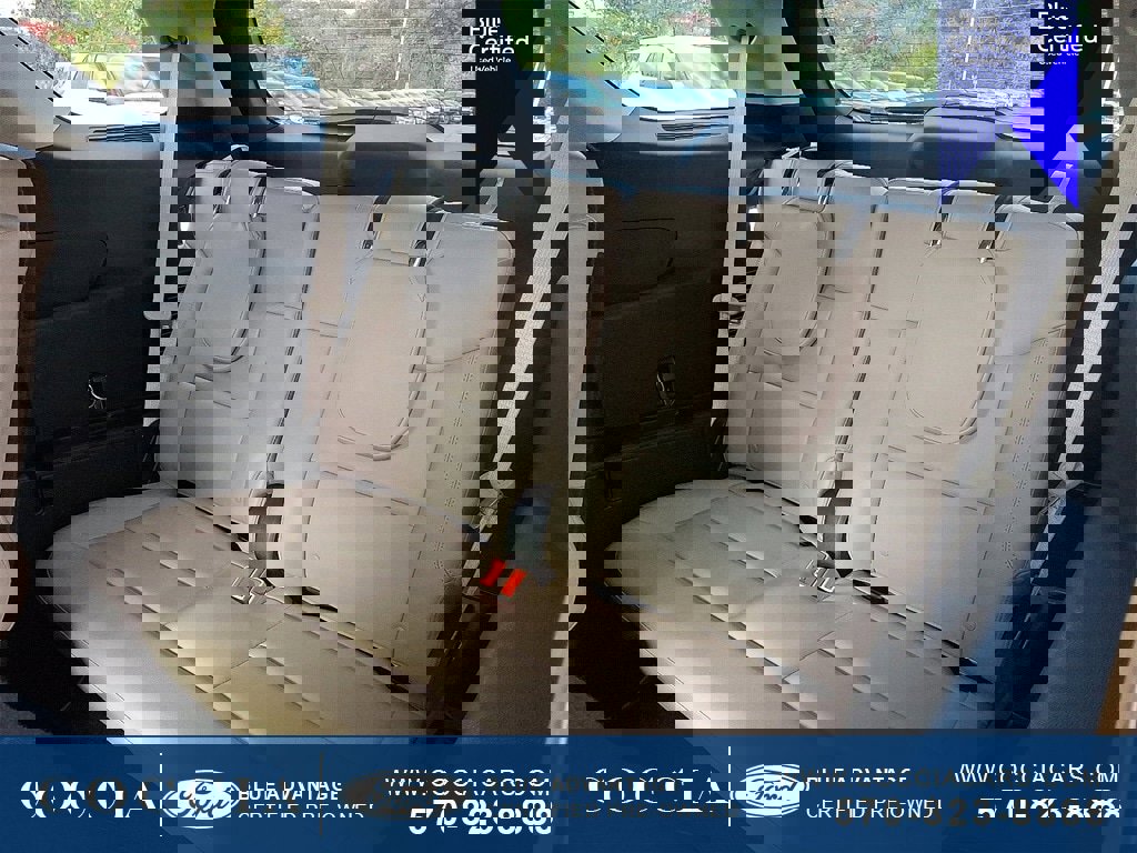 Certified 2022 Ford Explorer XLT w/ Equipment Group 202A image 10