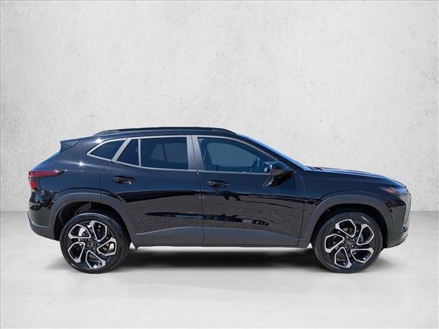 Used 2025 Chevrolet Trax RS FWD image 4