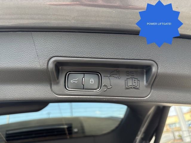 Certified 2025 Ford Explorer ST-Line image 31