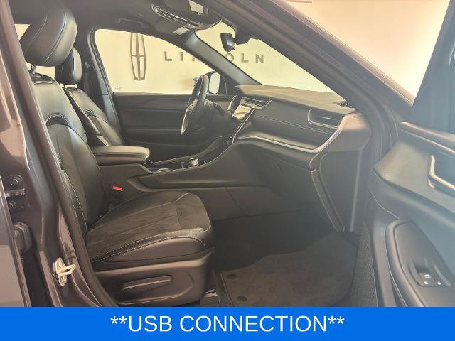 Used 2024 Jeep Grand Cherokee Altitude AWD/4WD image 8
