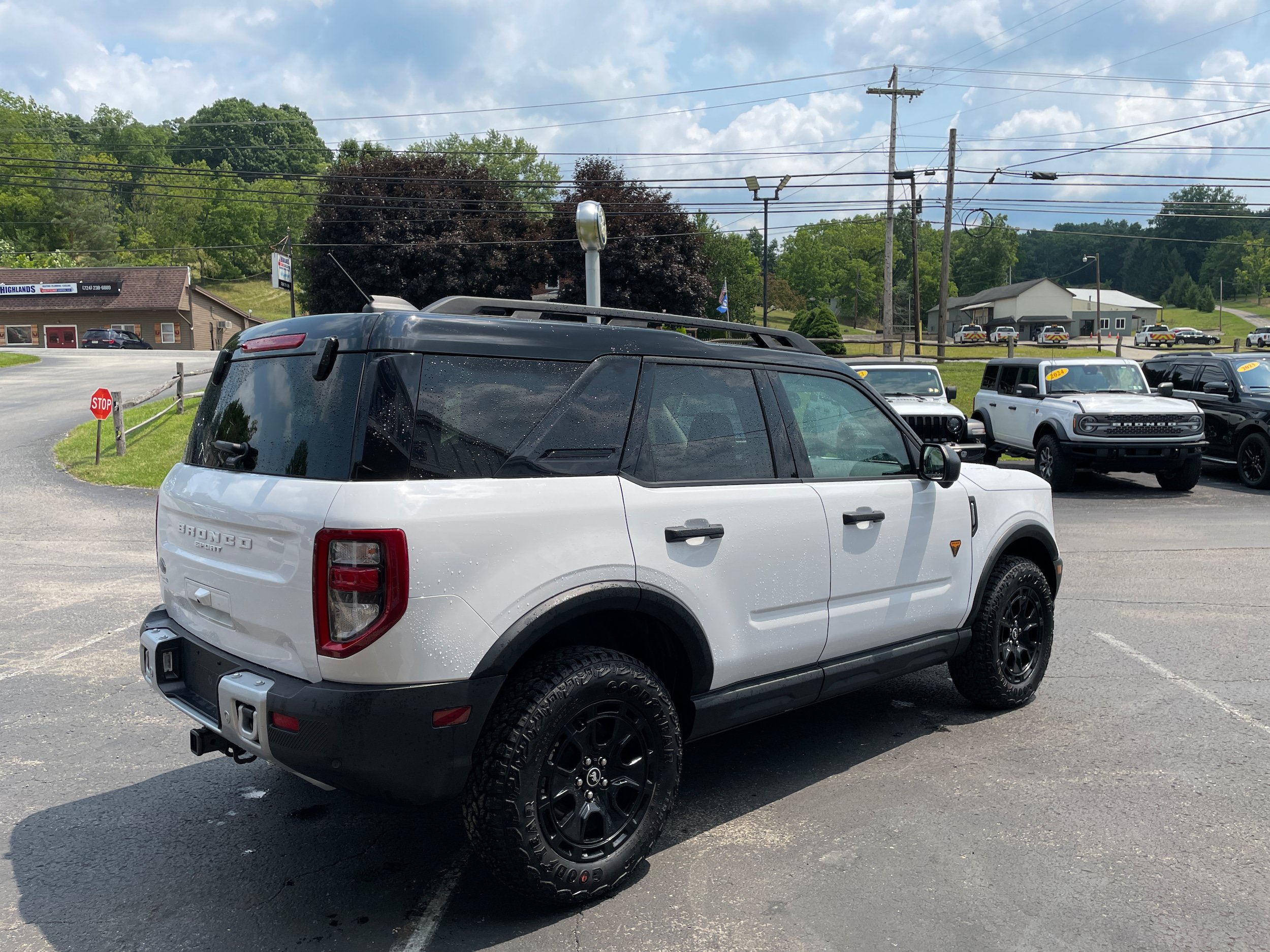 Certified 2025 Ford Bronco Sport Badlands w/ Sasquatch Badlands Package AWD/4WD image 5
