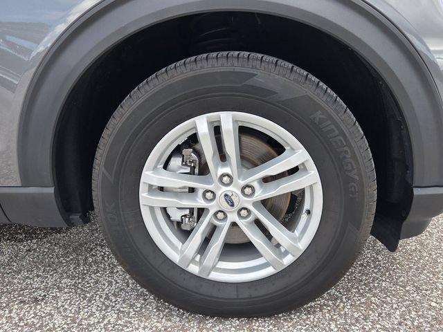 Certified 2024 Ford Explorer XLT RWD image 11