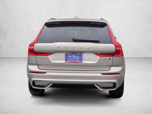 Used 2025 Volvo XC60 B5 Core image 6