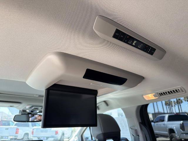 Used 2022 Toyota Sienna Limited AWD/4WD image 19