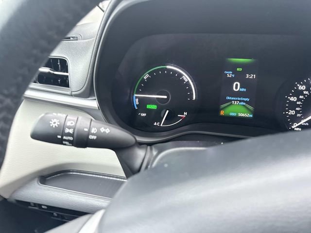 Used 2024 Toyota Sienna XLE image 37