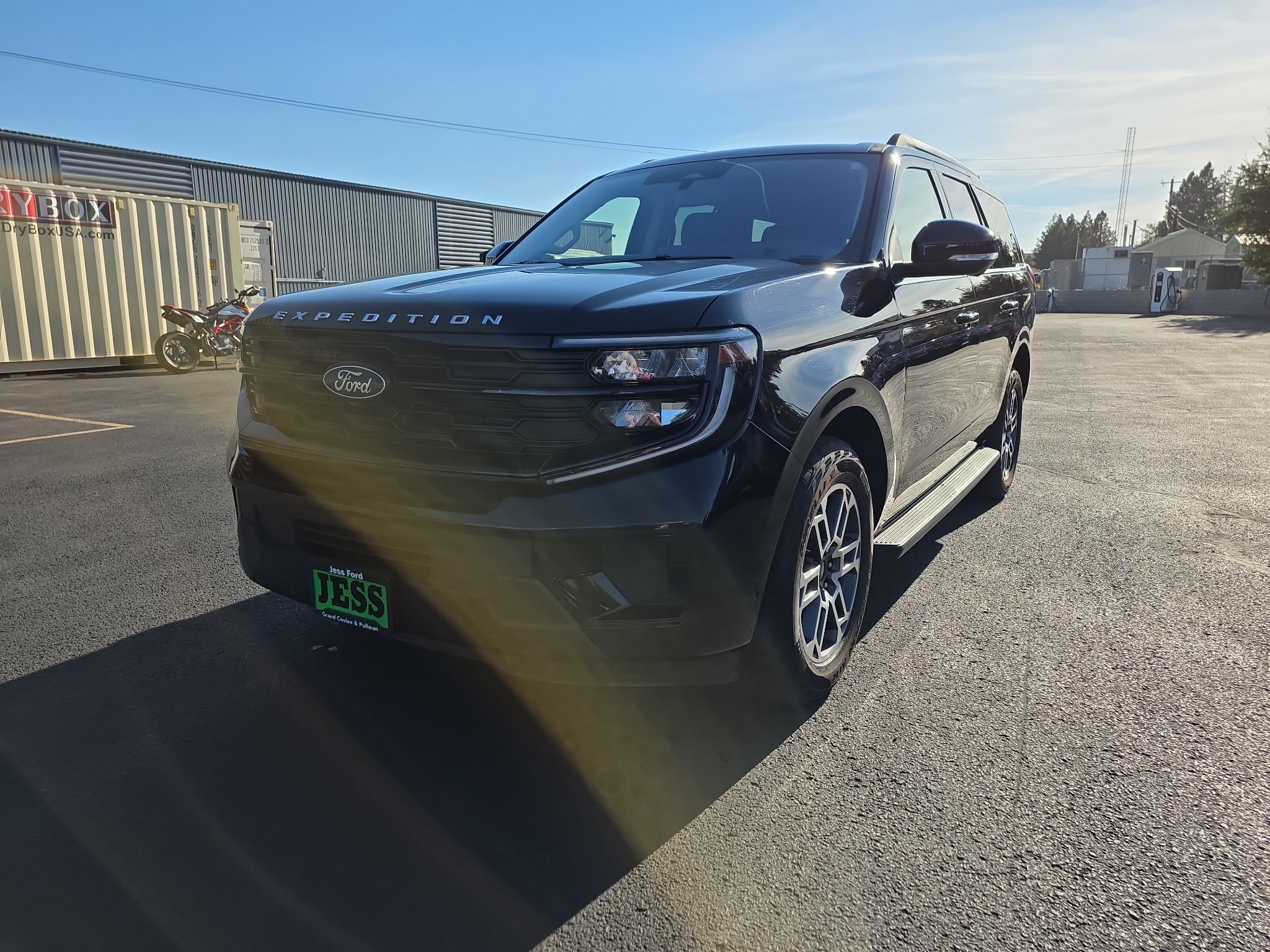 Certified 2025 Ford Expedition Active AWD/4WD image 12