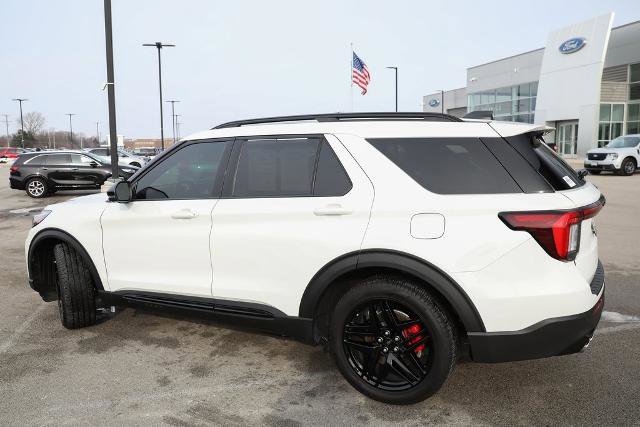 Certified 2025 Ford Explorer ST image 17