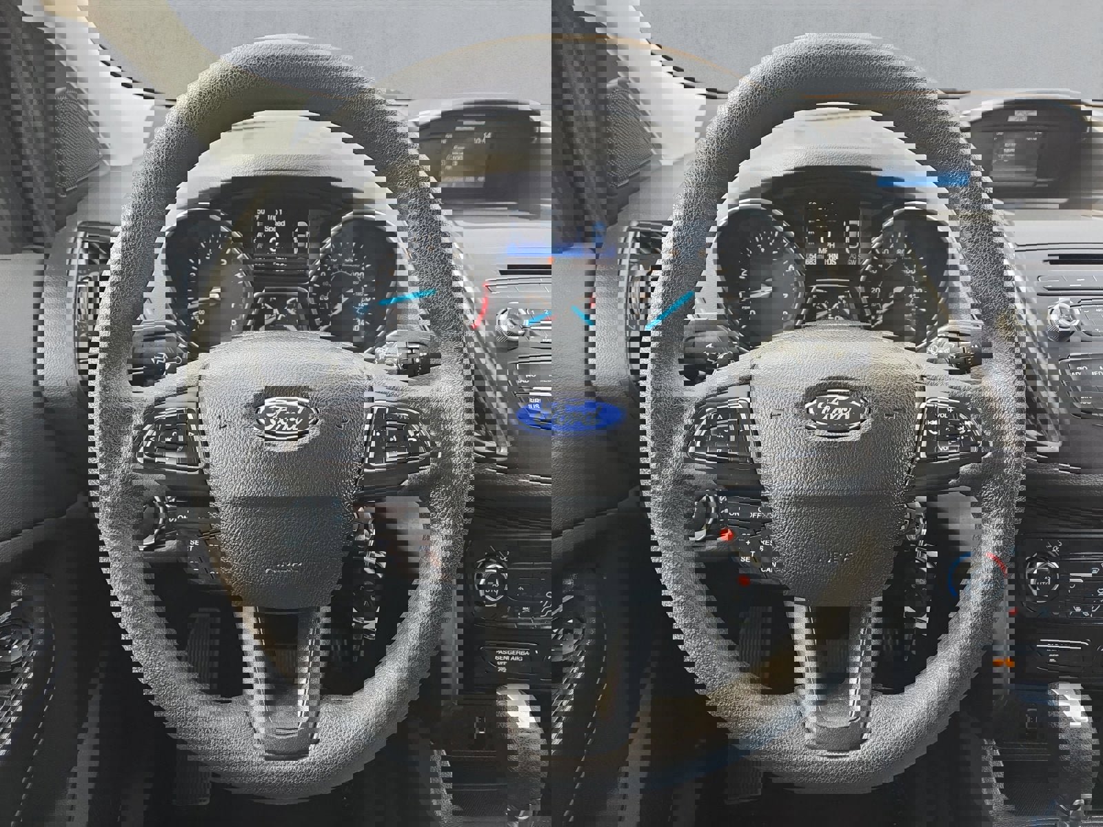 Certified 2017 Ford Escape SE w/ SE Cold Weather Package image 13