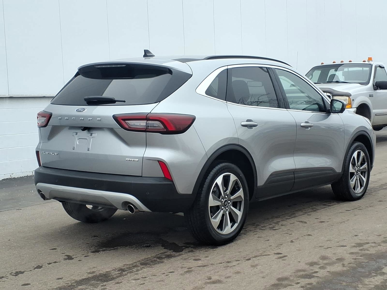 Certified 2024 Ford Escape Platinum image 4