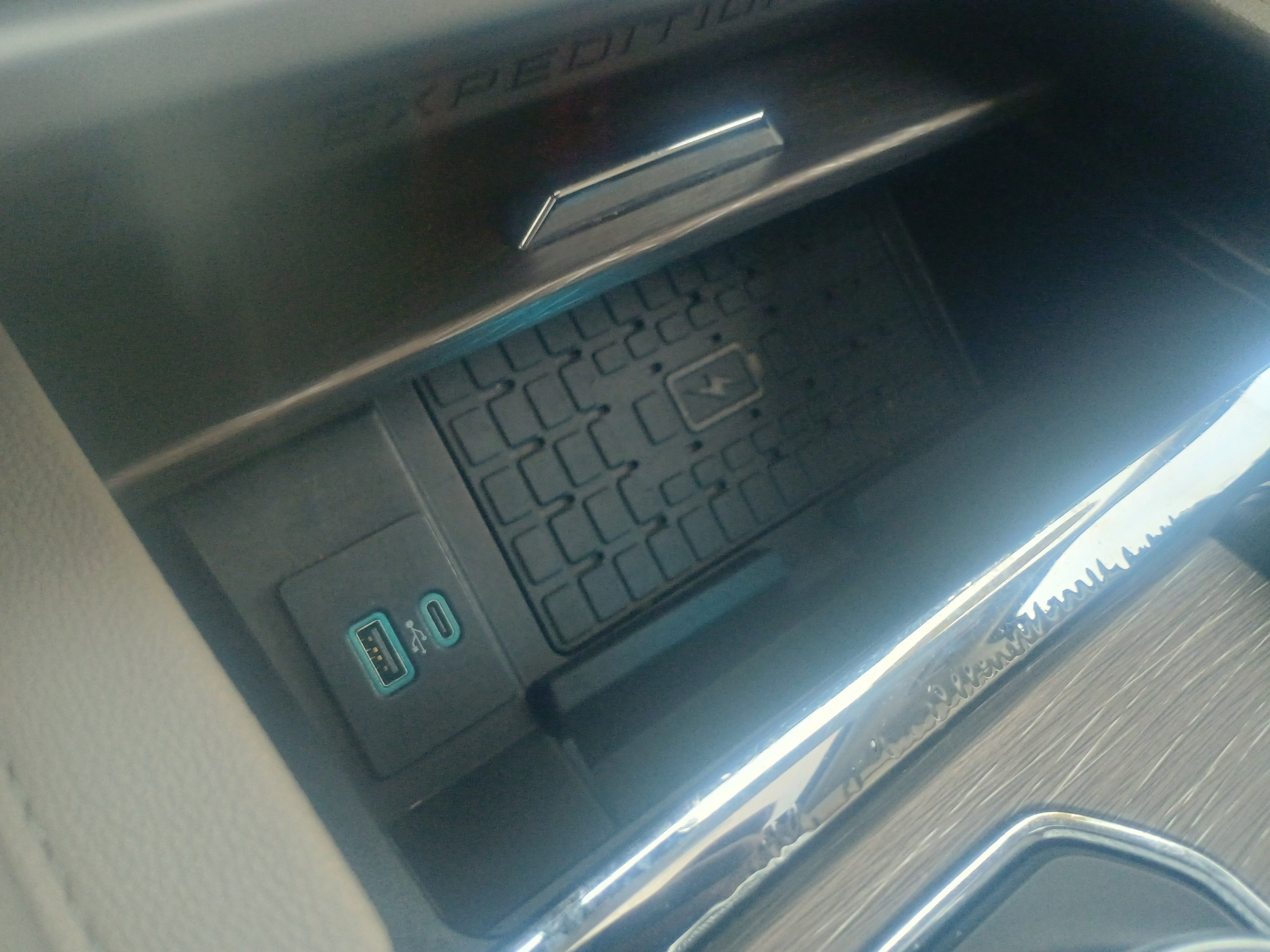 Certified 2023 Ford Expedition Limited image 31