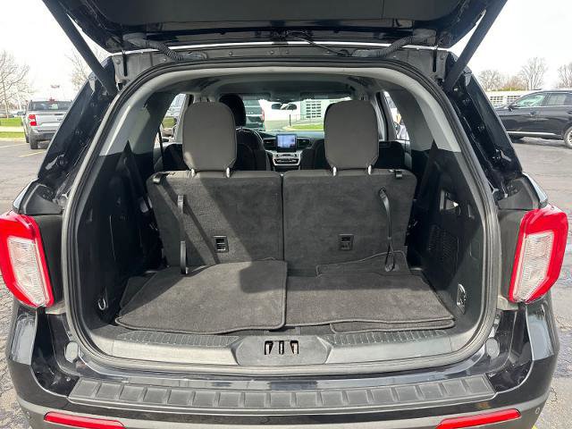 Certified 2023 Ford Explorer XLT w/ Class IV Trailer Tow Package image 32