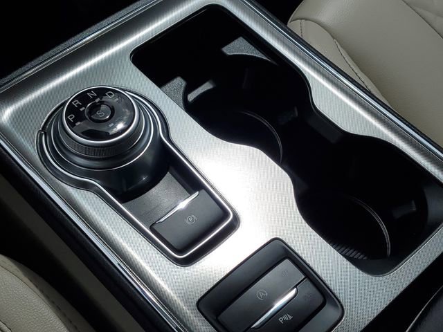 Certified 2024 Ford Edge Titanium AWD/4WD image 25