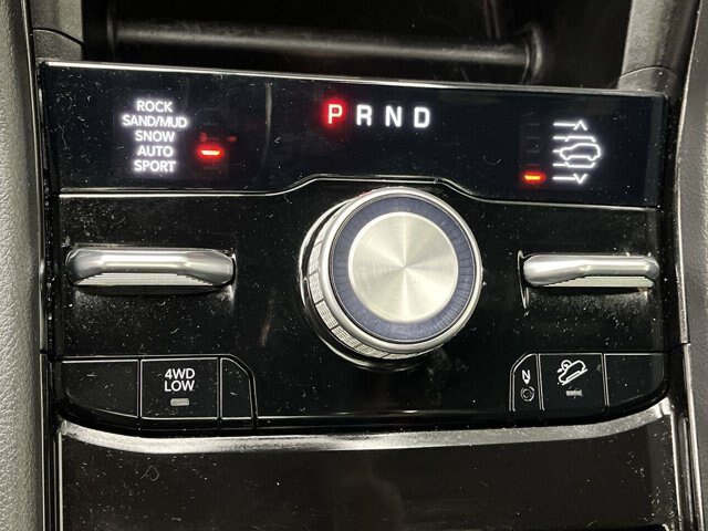 Used 2023 Jeep Grand Cherokee Overland AWD/4WD image 26