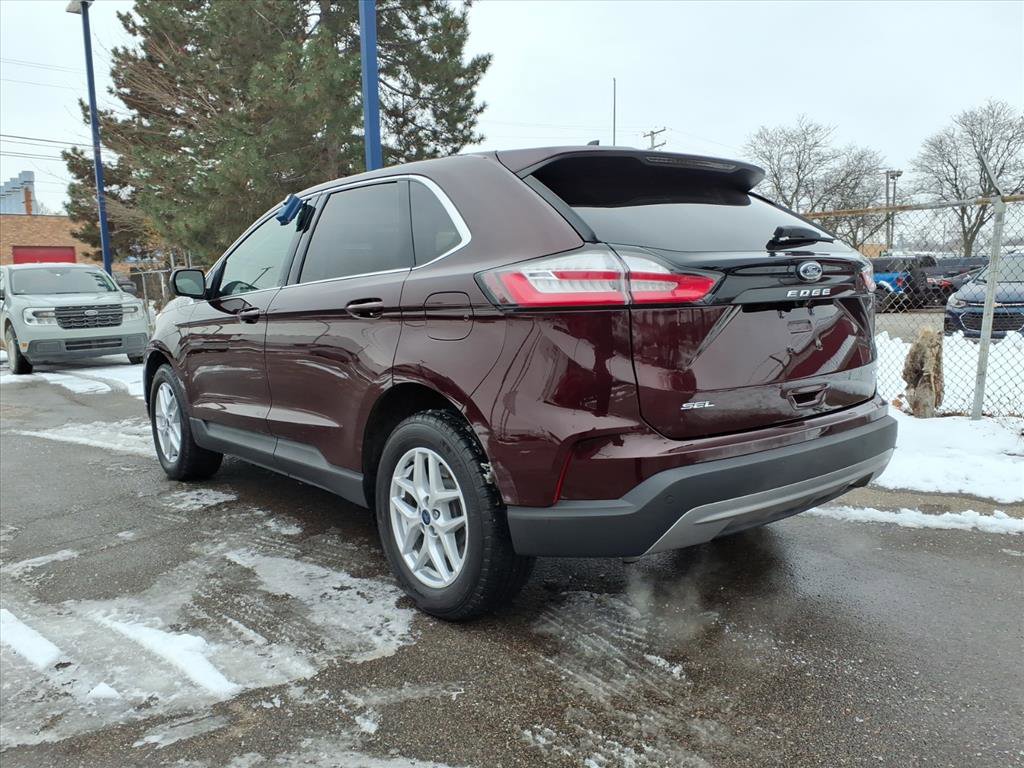 Certified 2022 Ford Edge SEL w/ Convenience Package image 9