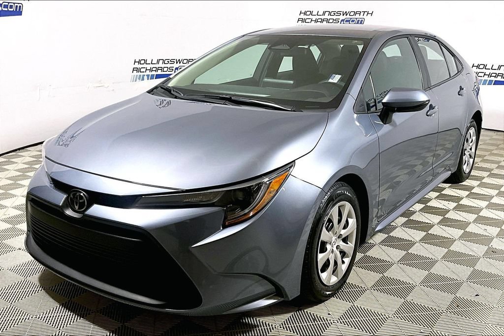 Used 2026 Toyota Corolla LE FWD image 1