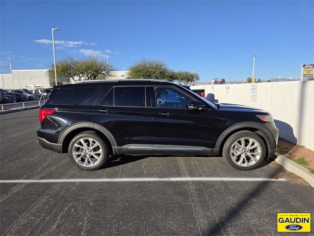 Certified 2022 Ford Explorer Platinum w/ Equipment Group 601A image 2