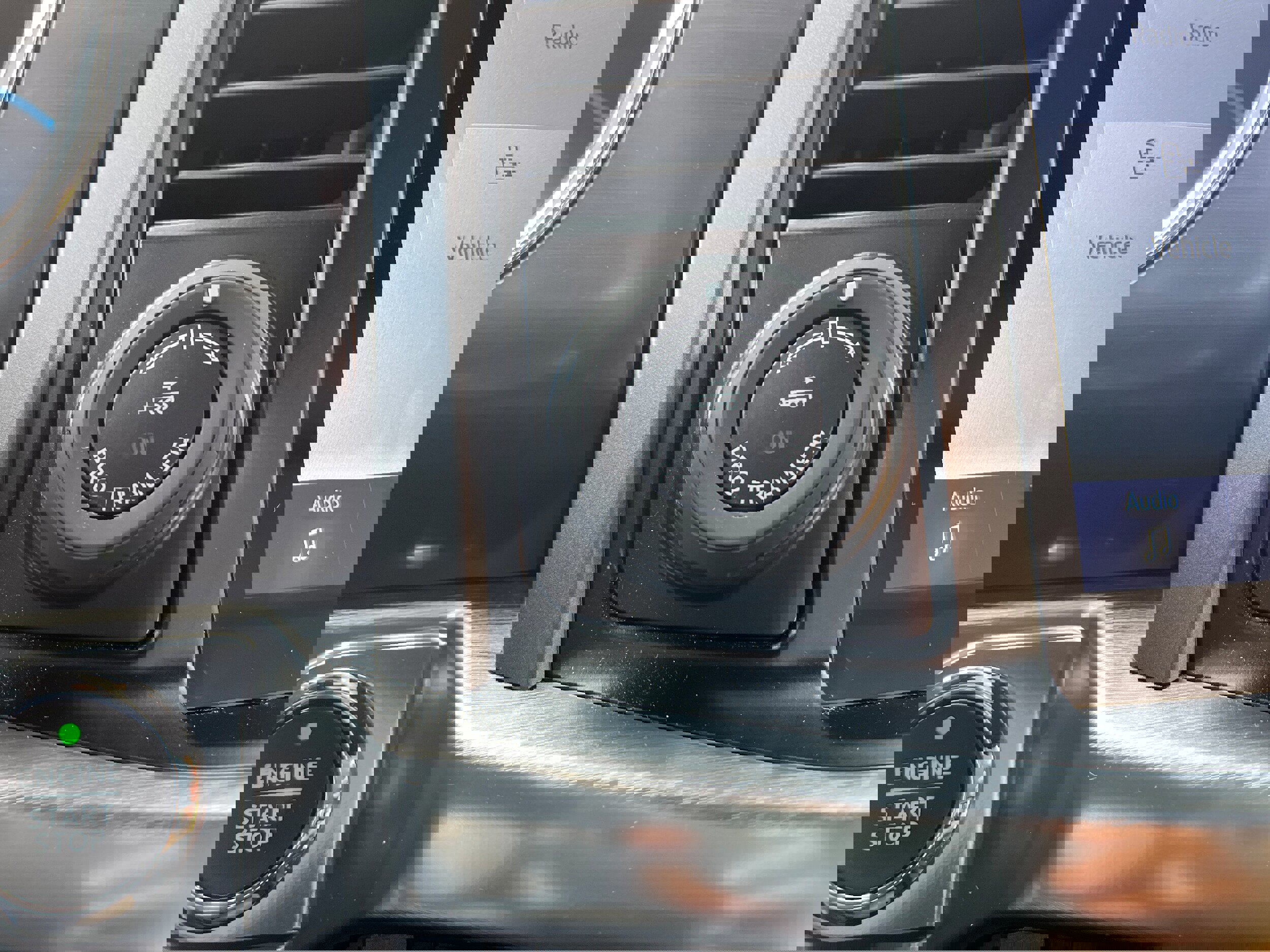 Certified 2023 Ford F250 Lariat w/ Chrome Package image 27