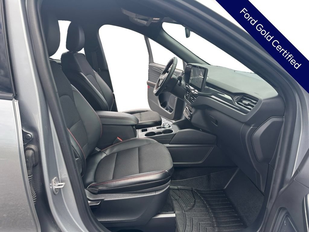 Certified 2024 Ford Escape ST-Line w/ Tech Pack #1 AWD/4WD image 23