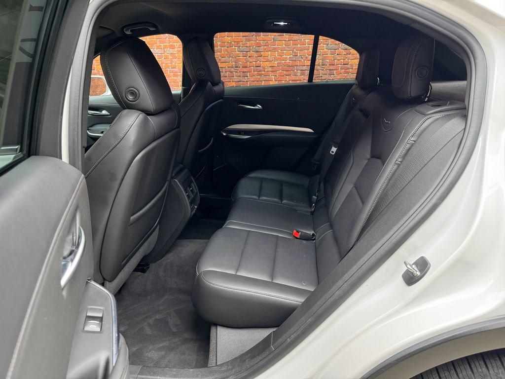 Used 2021 Cadillac XT4 Premium Luxury AWD/4WD image 23