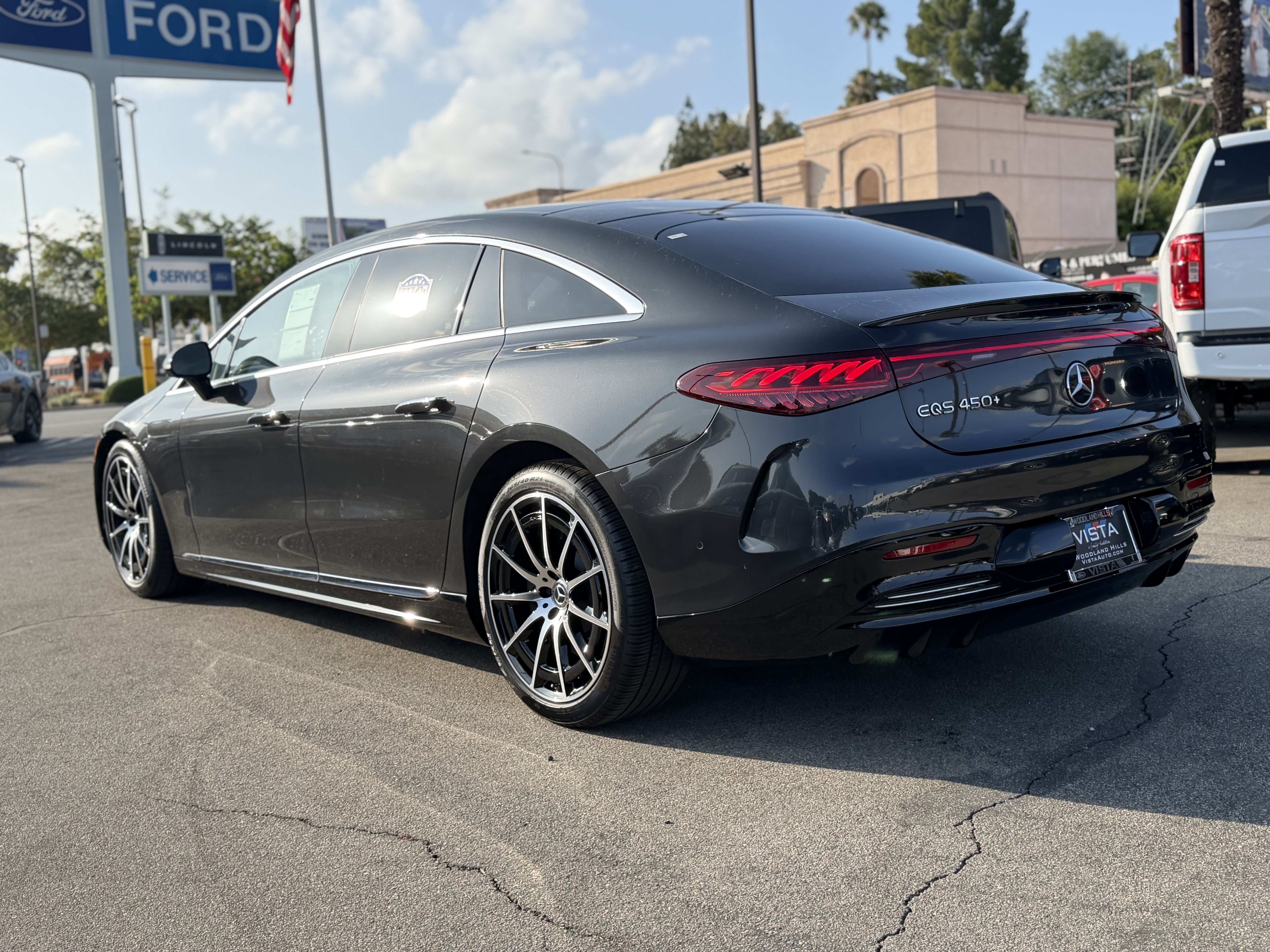 Used 2022 Mercedes-Benz EQS 450+ Sedan image 4