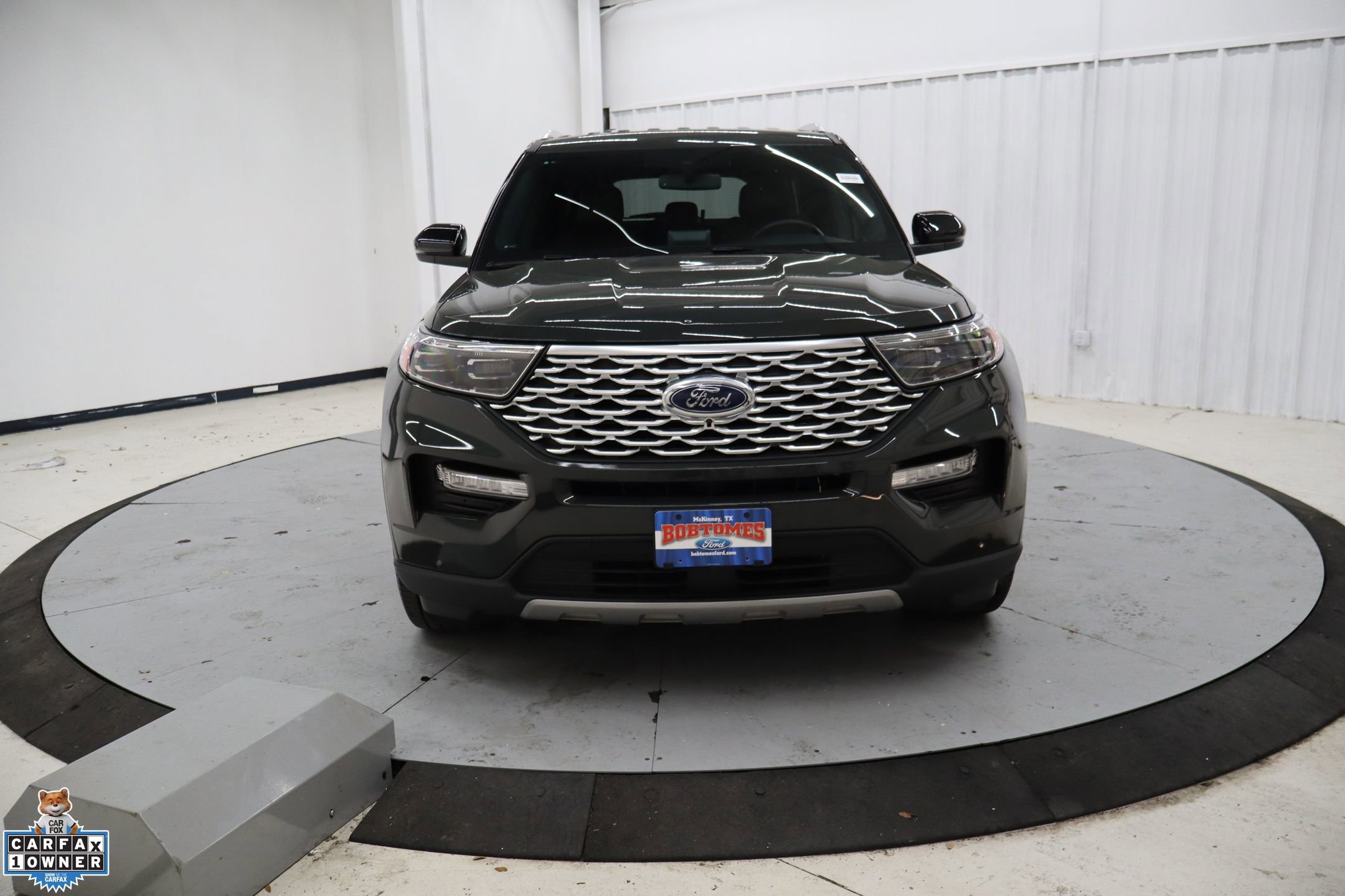 Certified 2023 Ford Explorer Platinum w/ Technology Package RWD image 11