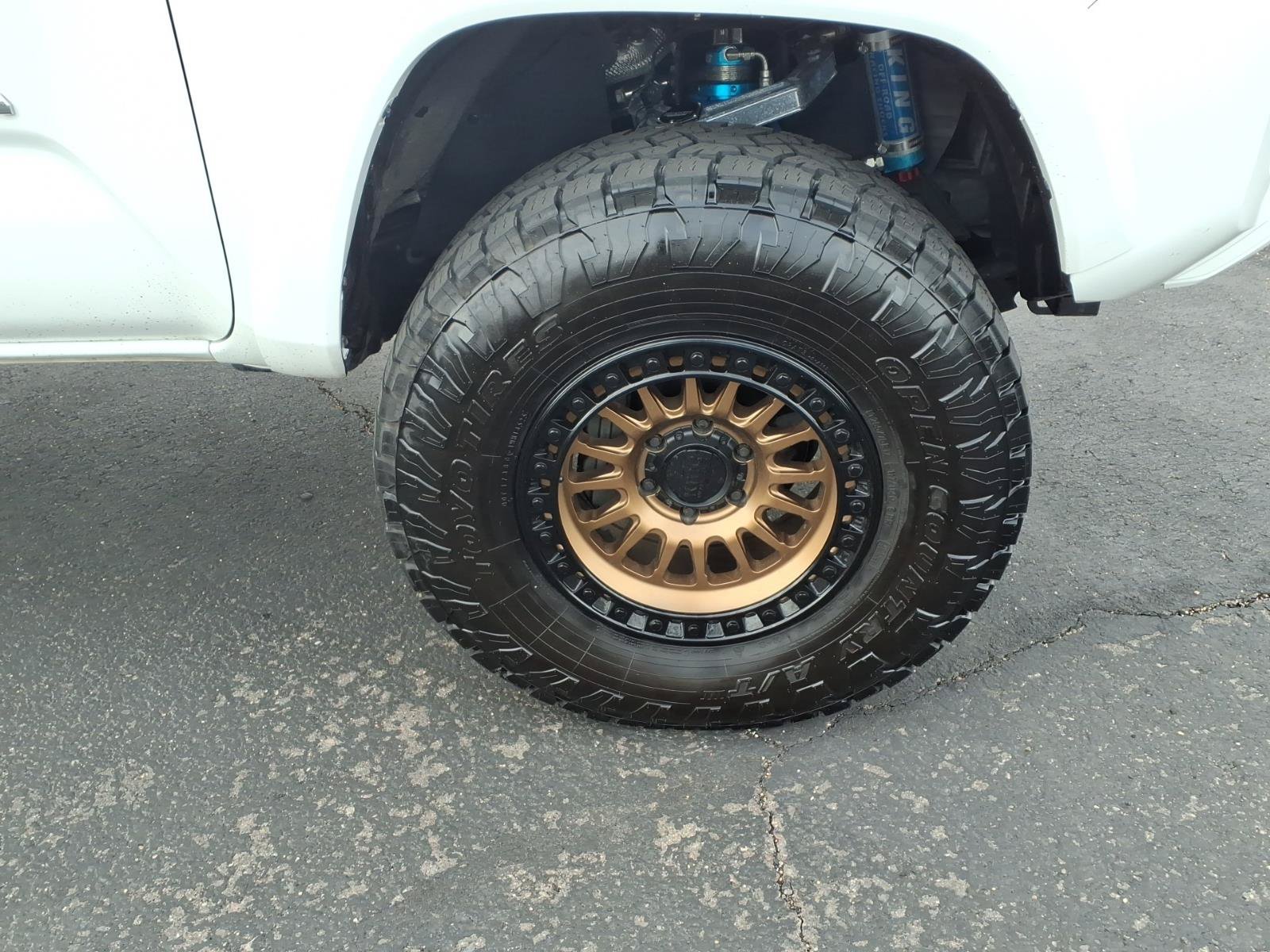 Used 2023 Toyota Tacoma TRD Sport AWD/4WD image 9