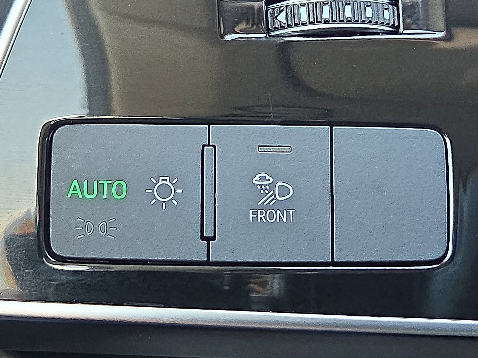 Used 2022 Audi Q8 Premium Plus image 22