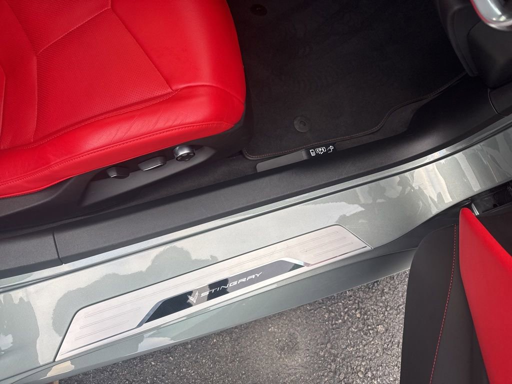 Used 2023 Chevrolet Corvette Stingray w/ Z51 Performance Package image 35