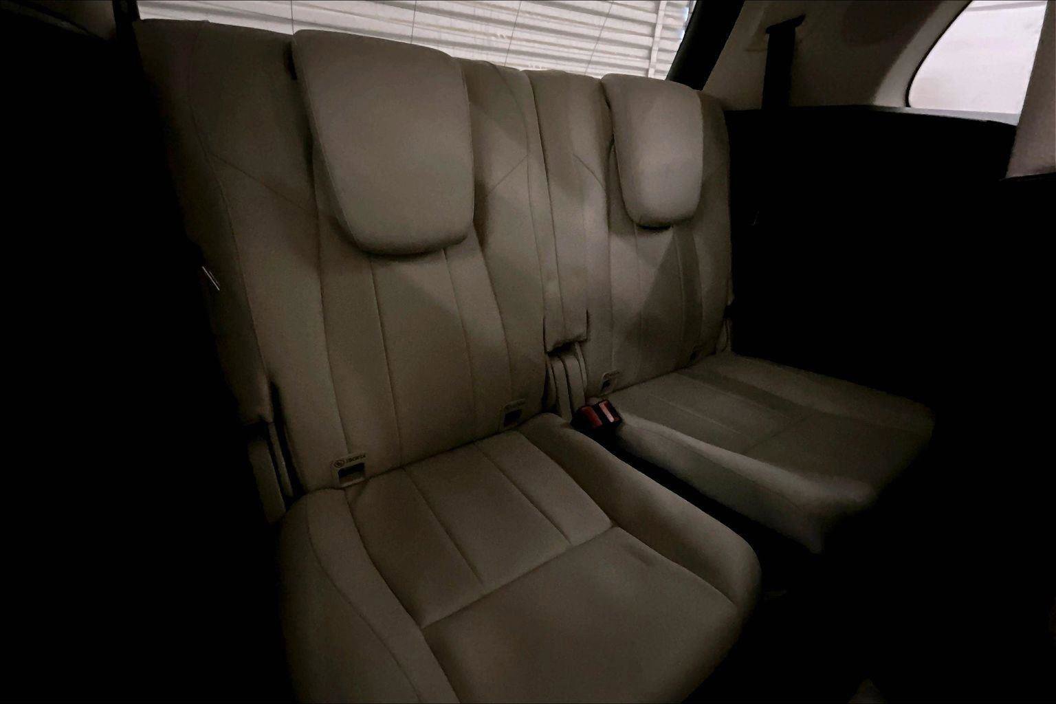 Used 2021 Mercedes-Benz GLB 250 4MATIC image 27