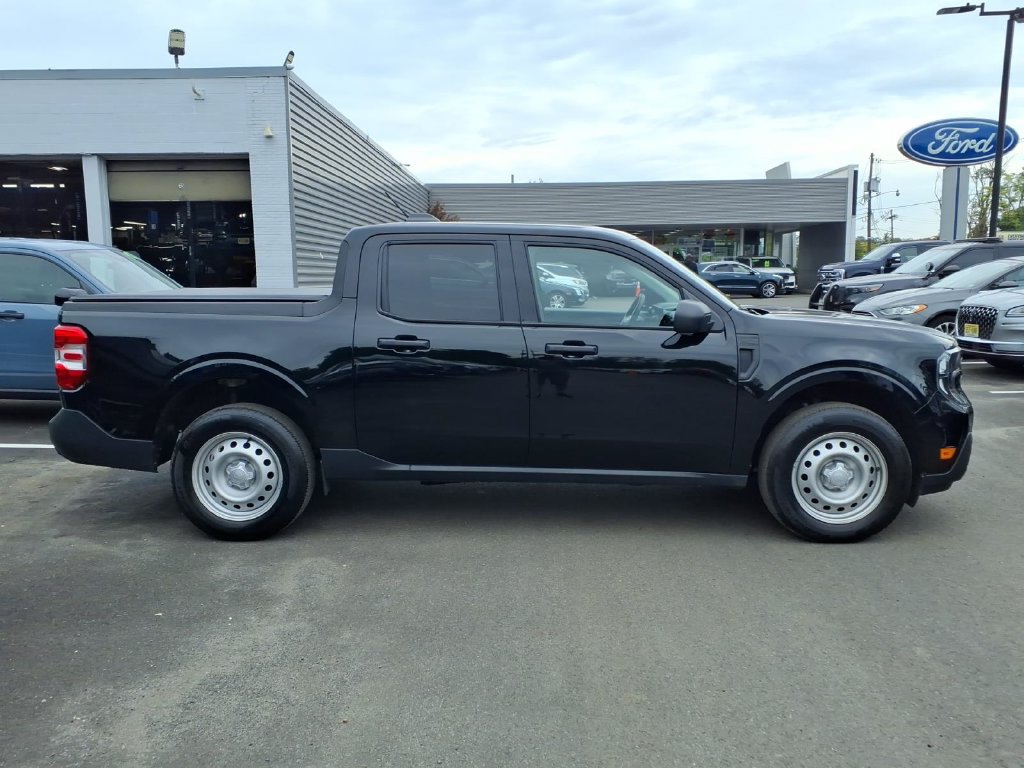 Certified 2025 Ford Maverick XL w/ Equipment Group 102A AWD/4WD image 20