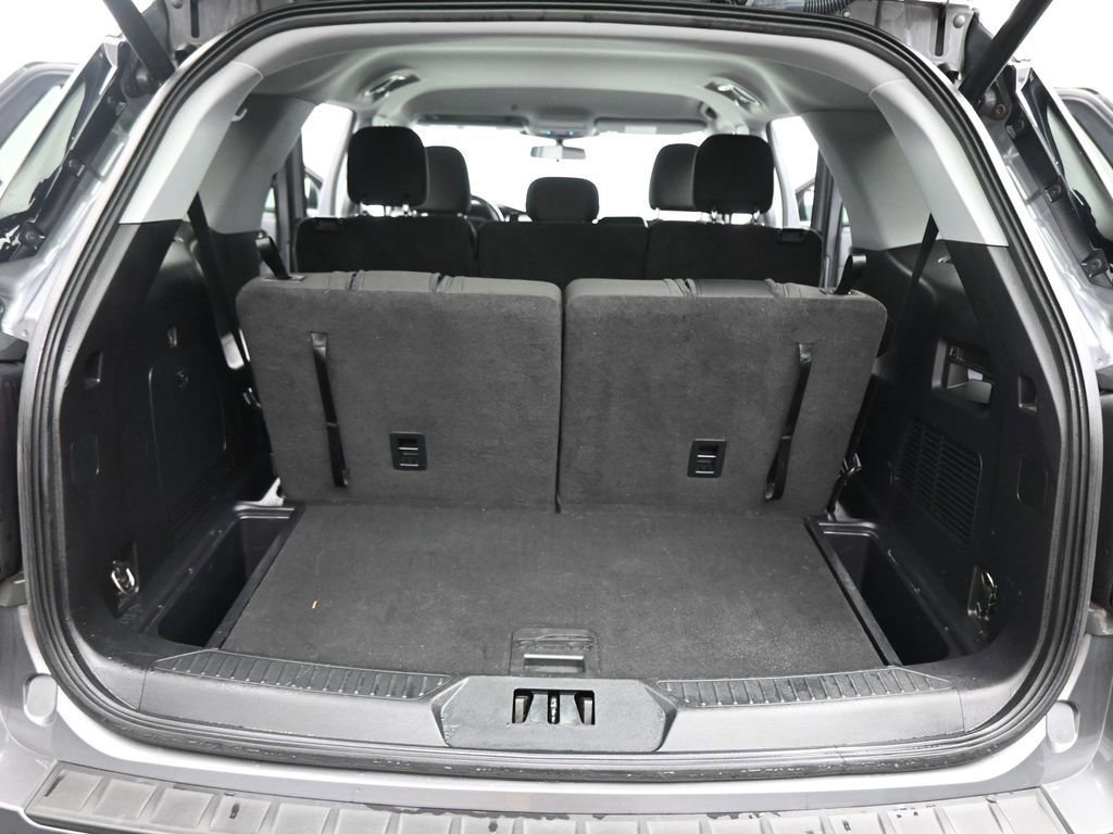 Certified 2022 Ford Explorer XLT w/ Class IV Trailer Tow Package image 49