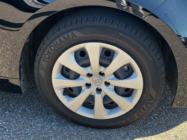 Used 2025 Toyota Corolla LE image 6