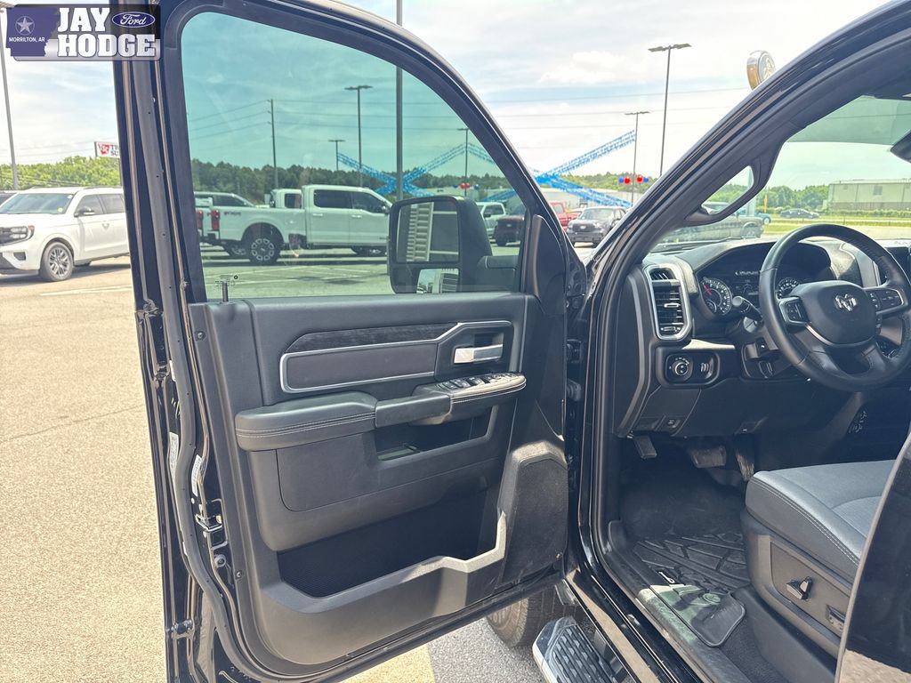 Used 2024 RAM 2500 Big Horn w/ Safety Group AWD/4WD image 23