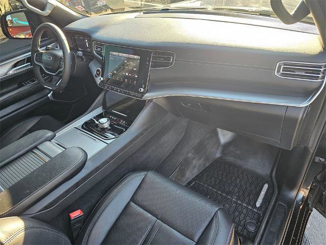 Used 2024 Jeep Wagoneer Series II image 16