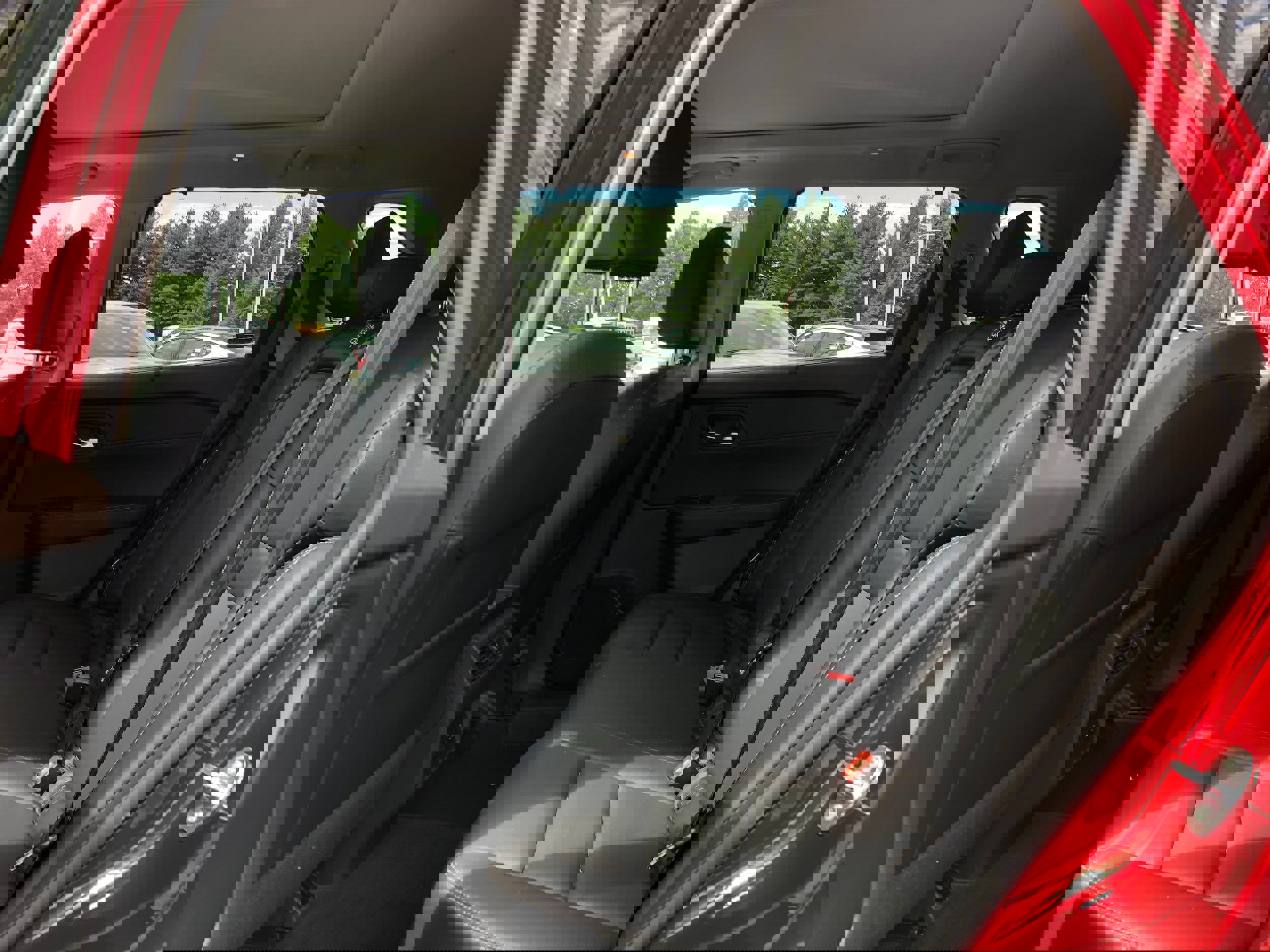 Used 2022 Nissan Rogue SL w/ SL Premium Package image 10