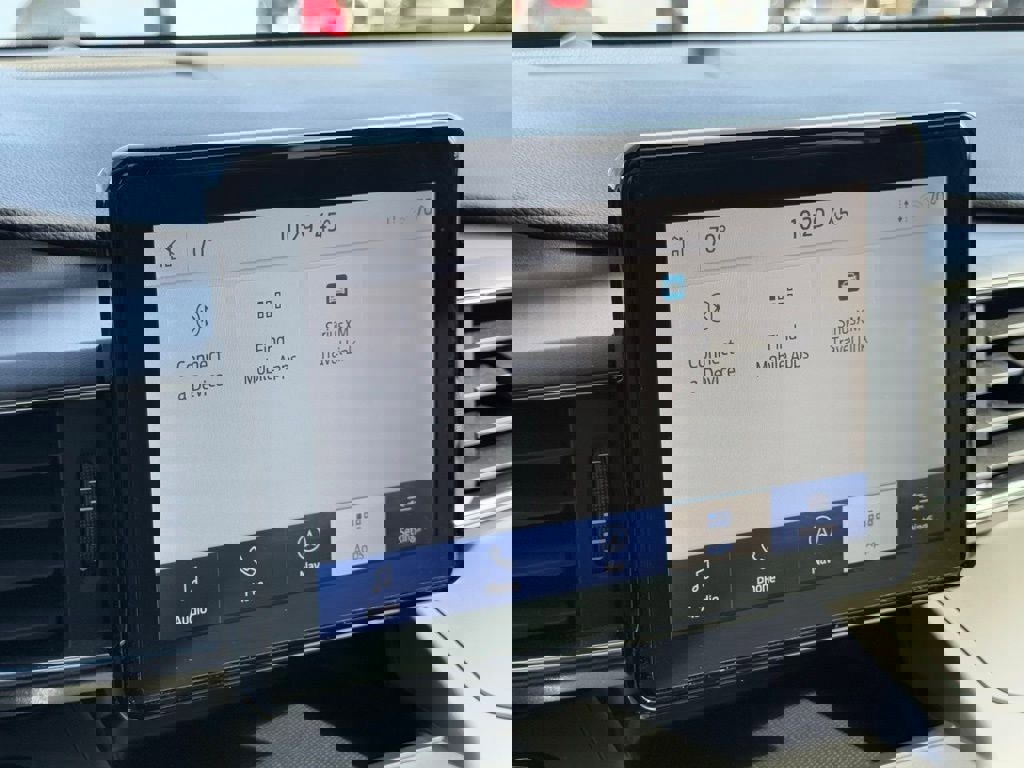 Certified 2024 Ford Explorer XLT w/ Equipment Group 202A image 28