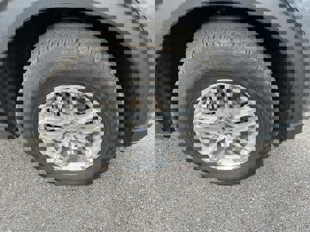 Certified 2025 Ford Explorer Active image 10