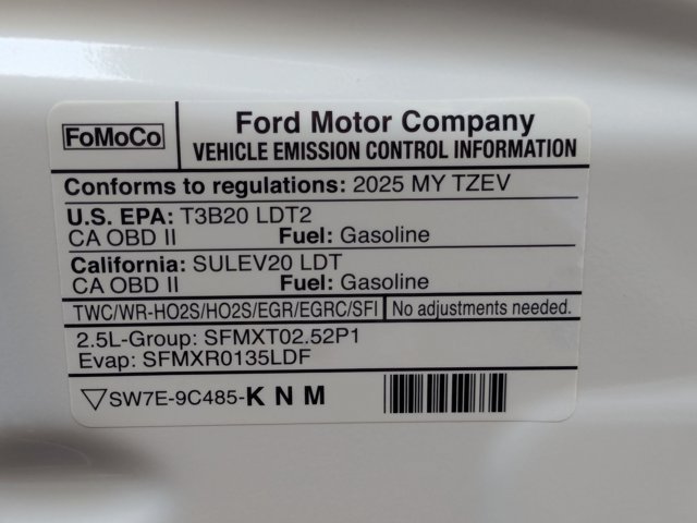Certified 2025 Ford Escape SE w/ PHEV Premium Package FWD image 28
