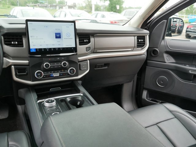 Certified 2023 Ford Expedition XLT AWD/4WD image 22