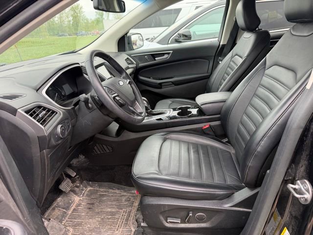 Certified 2018 Ford Edge SEL w/ Equipment Group 201A AWD/4WD image 4