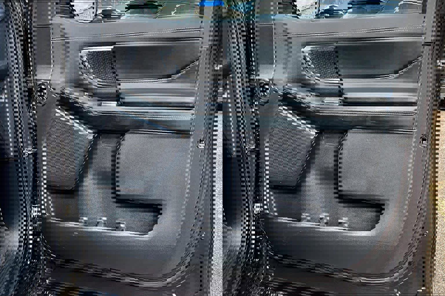 Certified 2025 Ford Expedition Max Platinum w/ Stealth Performance Package image 28