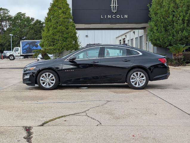 Used 2025 Chevrolet Malibu LT FWD image 2