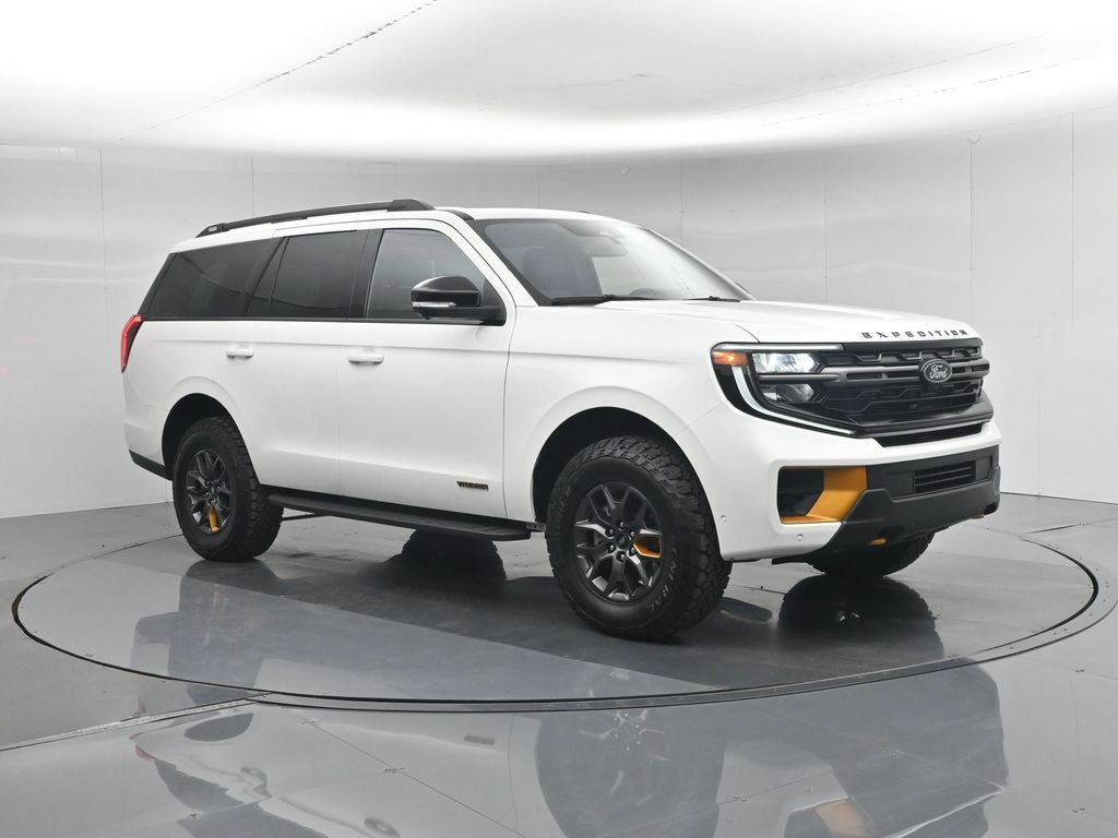 Certified 2025 Ford Expedition Tremor AWD/4WD image 32