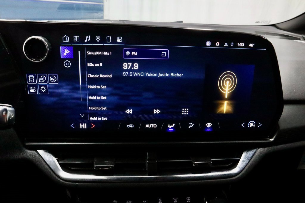 Used 2025 Chevrolet Equinox EV LT image 10