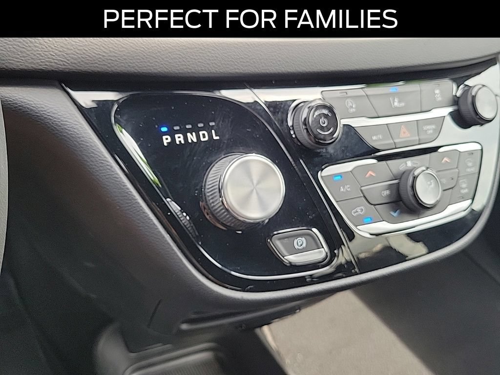 Used 2022 Chrysler Pacifica Touring-L w/ S Appearance Package FWD image 30