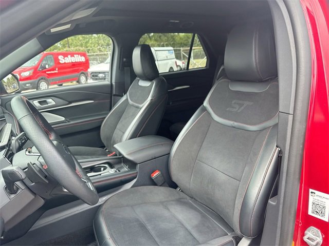 Certified 2025 Ford Explorer ST w/ Sun And Sound Package image 18