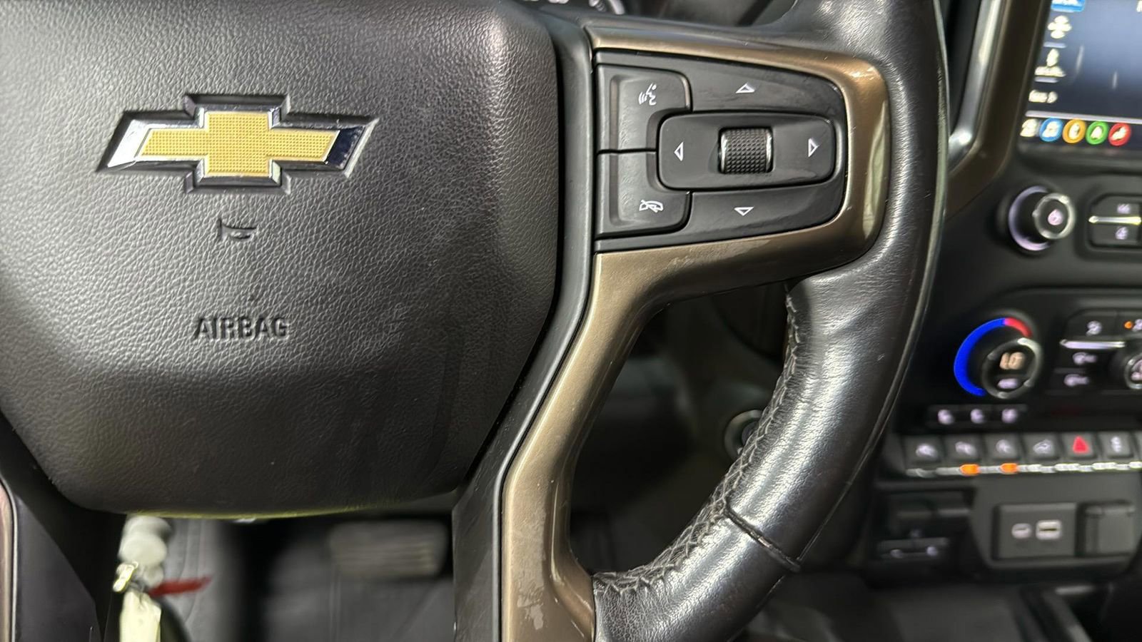 Used 2021 Chevrolet Silverado 1500 High Country w/ Technology Package image 16