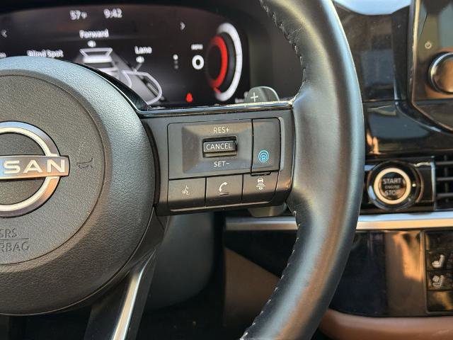 Used 2023 Nissan Pathfinder Platinum image 22