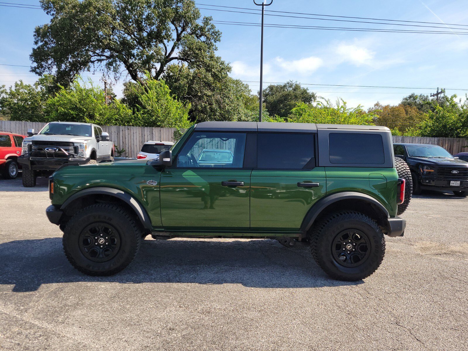 Certified 2023 Ford Bronco Wildtrak image 6
