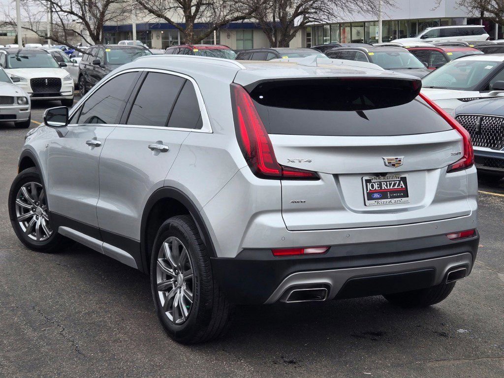Used 2021 Cadillac XT4 Premium Luxury w/ Cold Weather Package image 2